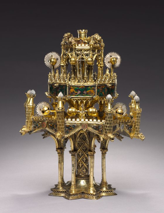 Gothic table fountain